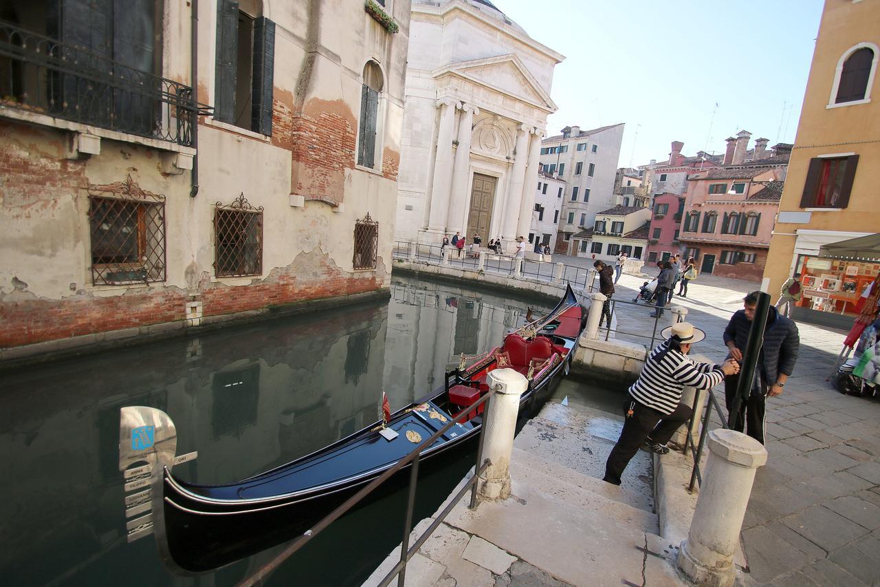 Sunny Ghetto Canalview Venice Ngoại thất bức ảnh